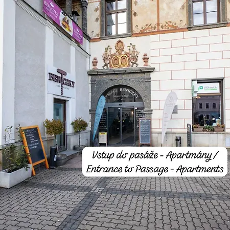 Appartamento Alure Residences 11 - 24h Self Check-in & Private Parking Next To The Building Included, Center Right On Snp Square In A Quiet Passage, New Building, In Town *