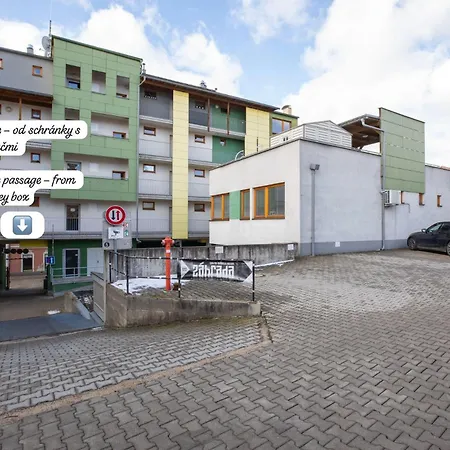 Appartamento Alure Residences 11 - 24h Self Check-in & Private Parking Next To The Building Included, Center Right On Snp Square In A Quiet Passage, New Building, In Town *